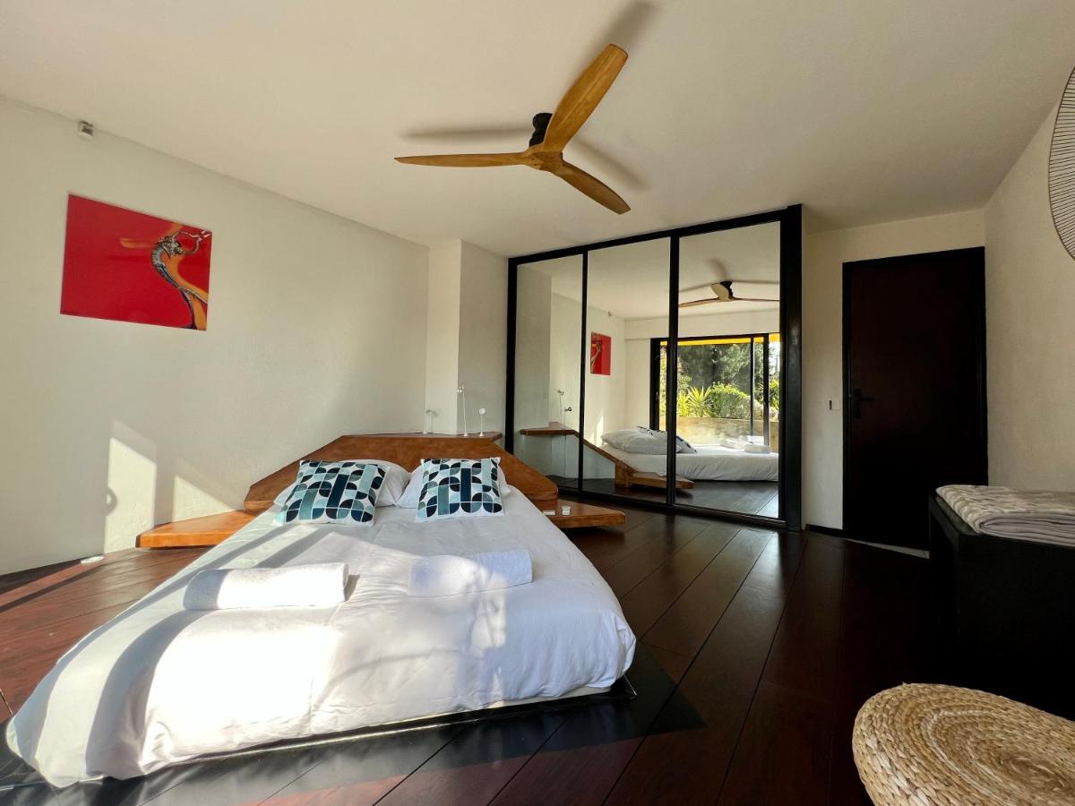 "La Villa Bali", En Bord De Mer A 5 Mn Des Plages Avec Piscine A Cascade, Grand Exterieur Unique Sur Le Theme De Bali Six-Fours-les-Plages Bagian luar foto